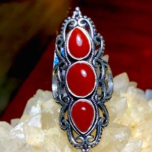 *Vintage Carnelian Trinity Silver Ring